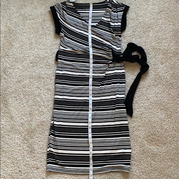 B2GOFREE 🍭Liz Lange maternity Dress Sz SP - Picture 5 of 5